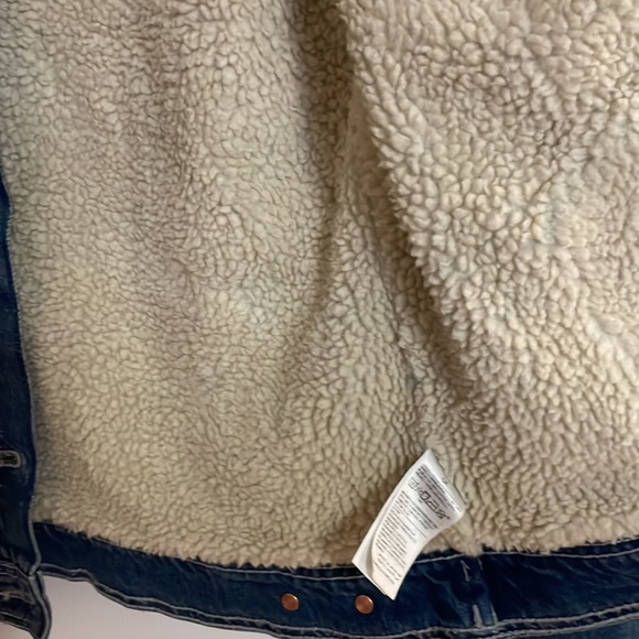 Old Navy Denim Sherpa Denim Jacket. - Picture 4 of 9